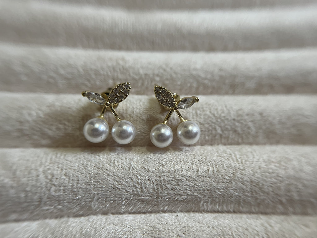 Aurelia Cherry Pearl Earrings - House of Alanki