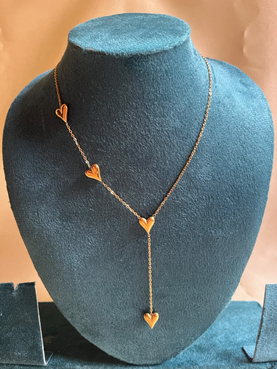 Golden Hearts Lariat Necklace - House of Alanki